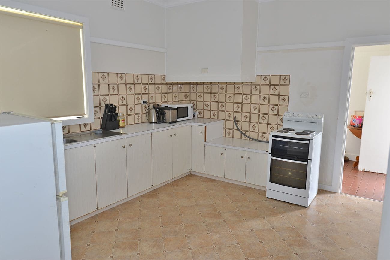 23-25 WHITE Street, Coonabarabran NSW 2357, Coonabarabran - Thumbnail 2