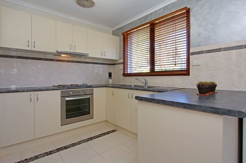 35 Branson Street, ROSEBUD VIC 3939, Rosebud - Thumbnail 2
