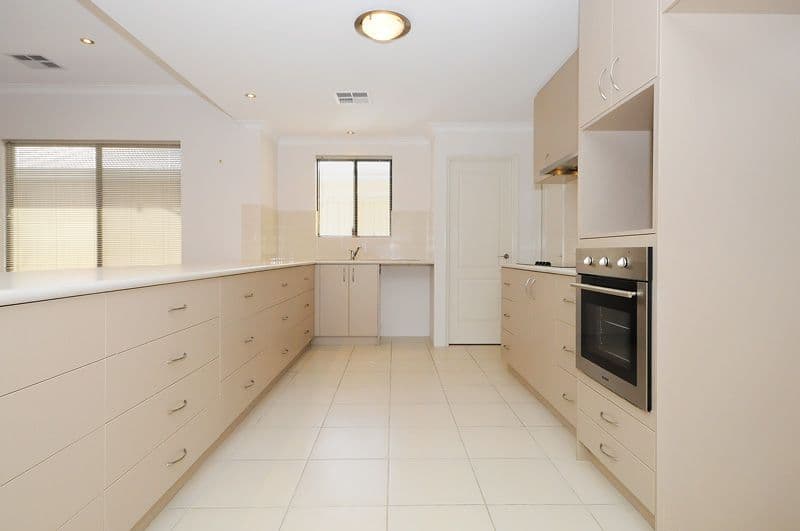 27 Swiftlet Way, GWELUP WA 6018, Gwelup - Thumbnail 5