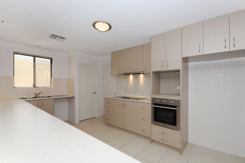 27 Swiftlet Way, GWELUP WA 6018, Gwelup - Thumbnail 6