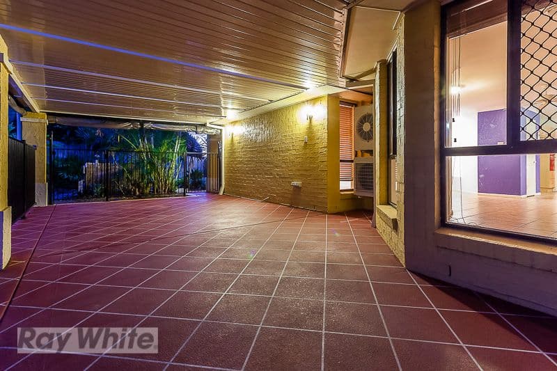 18 Gladebourne Crescent, Victoria Point QLD 4165, Victoria Point - Thumbnail 5