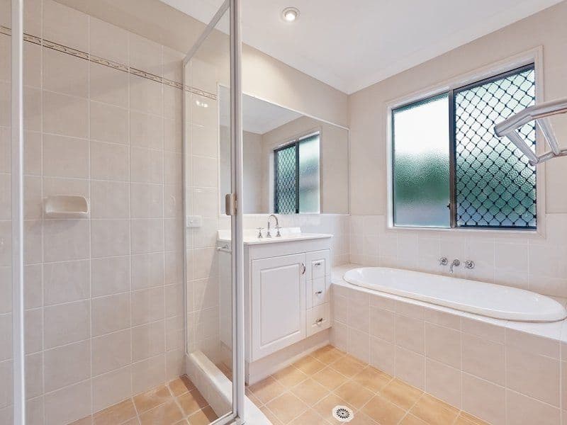 30 Bentley Court, Mansfield QLD 4122, Mansfield - Thumbnail 5