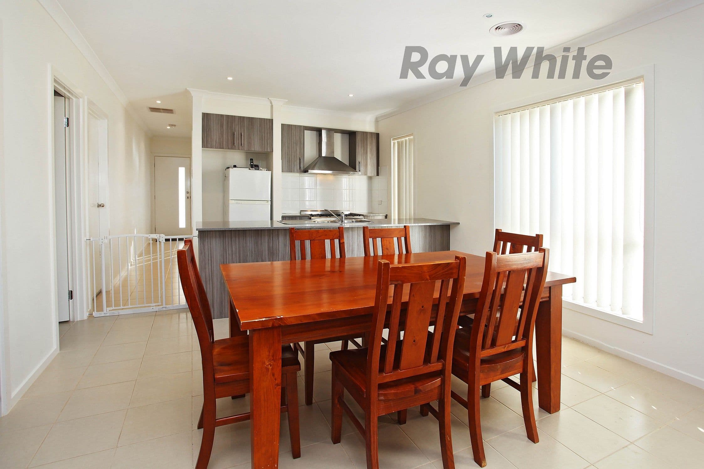 13 Elegante Road, Point Cook VIC 3030, Point Cook - Thumbnail 4