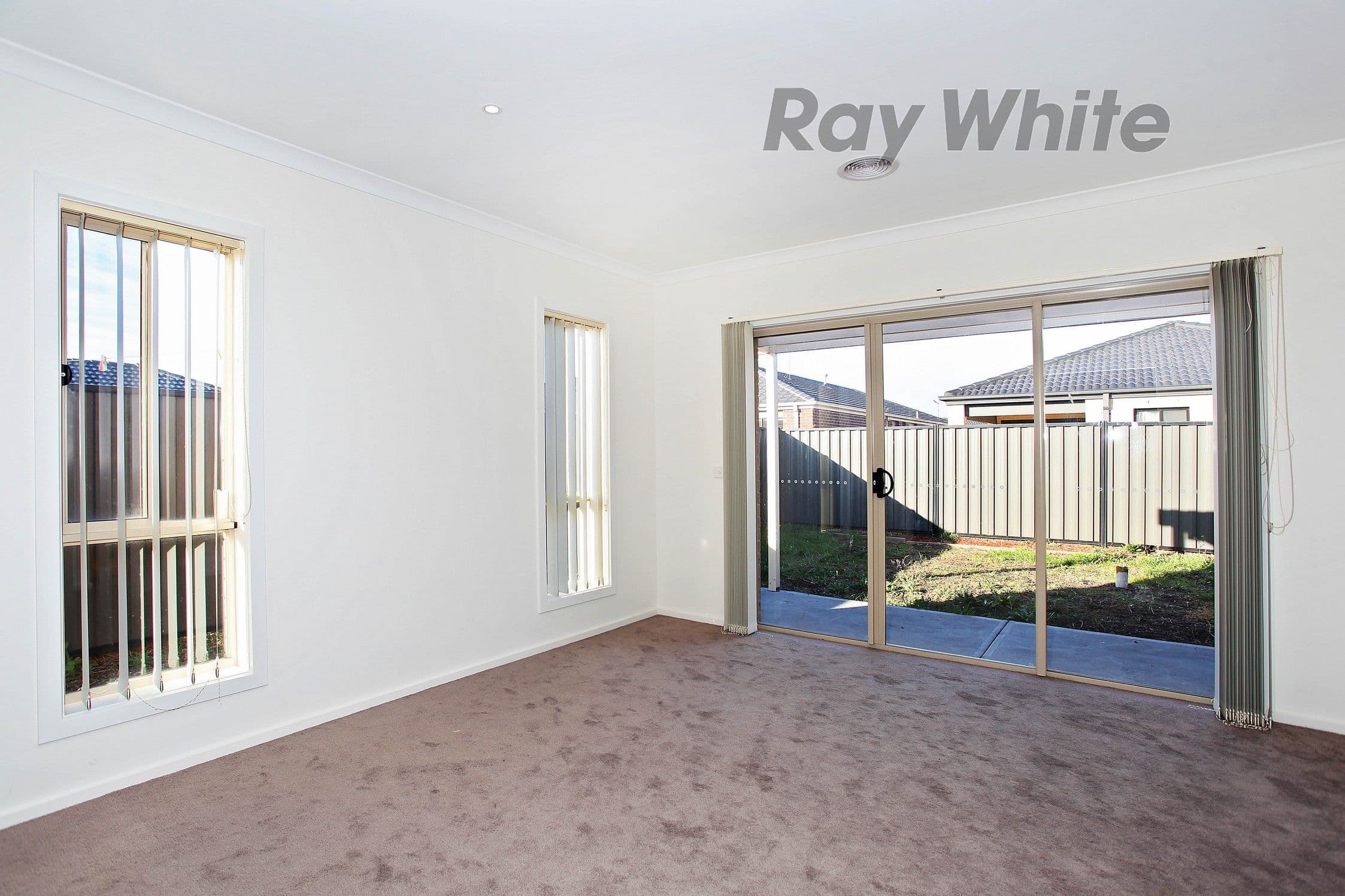 13 Elegante Road, Point Cook VIC 3030, Point Cook - Thumbnail 6