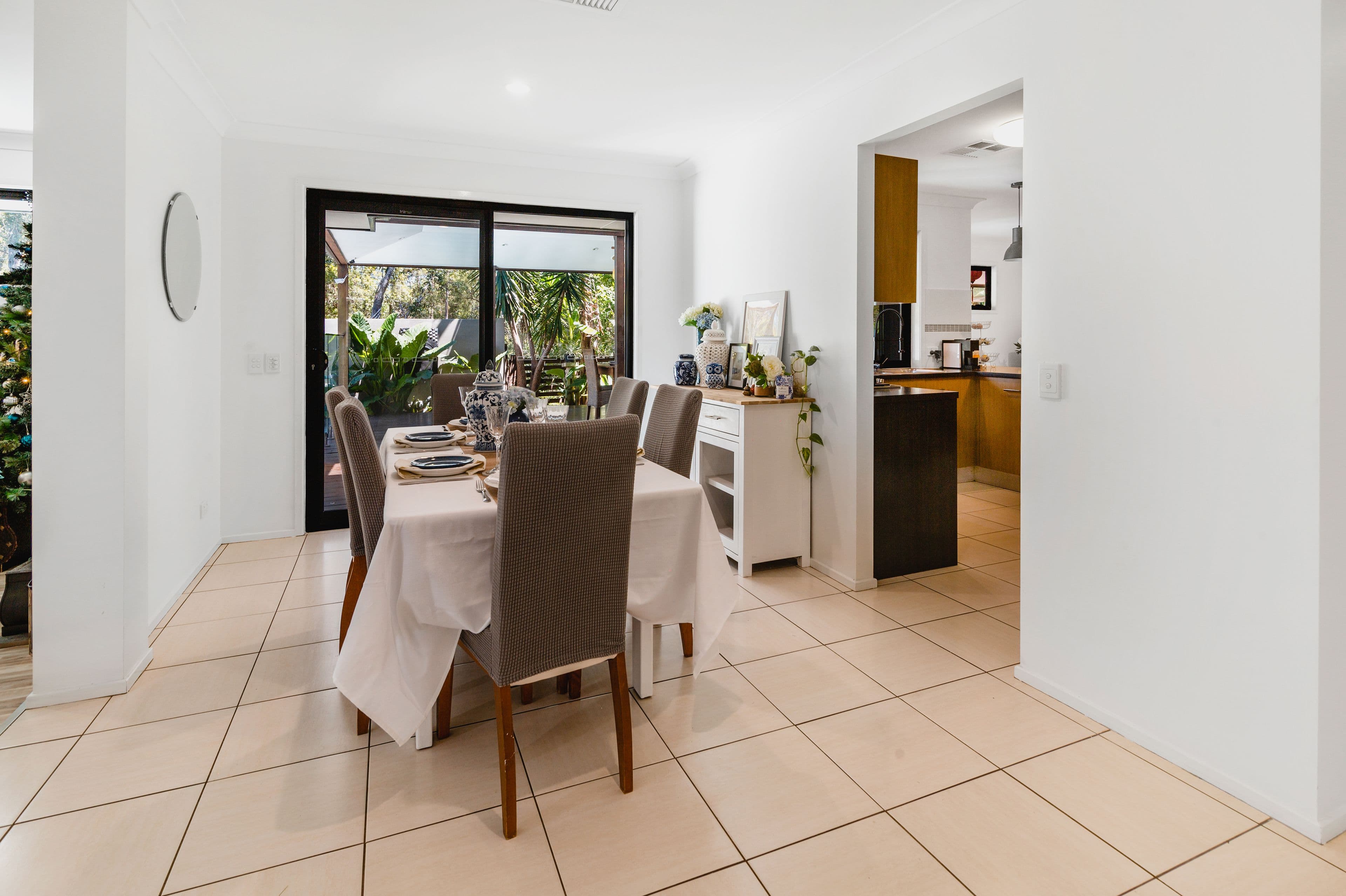 4 Bakers Ridge Drive, Oxenford QLD 4210, Oxenford - Thumbnail 5