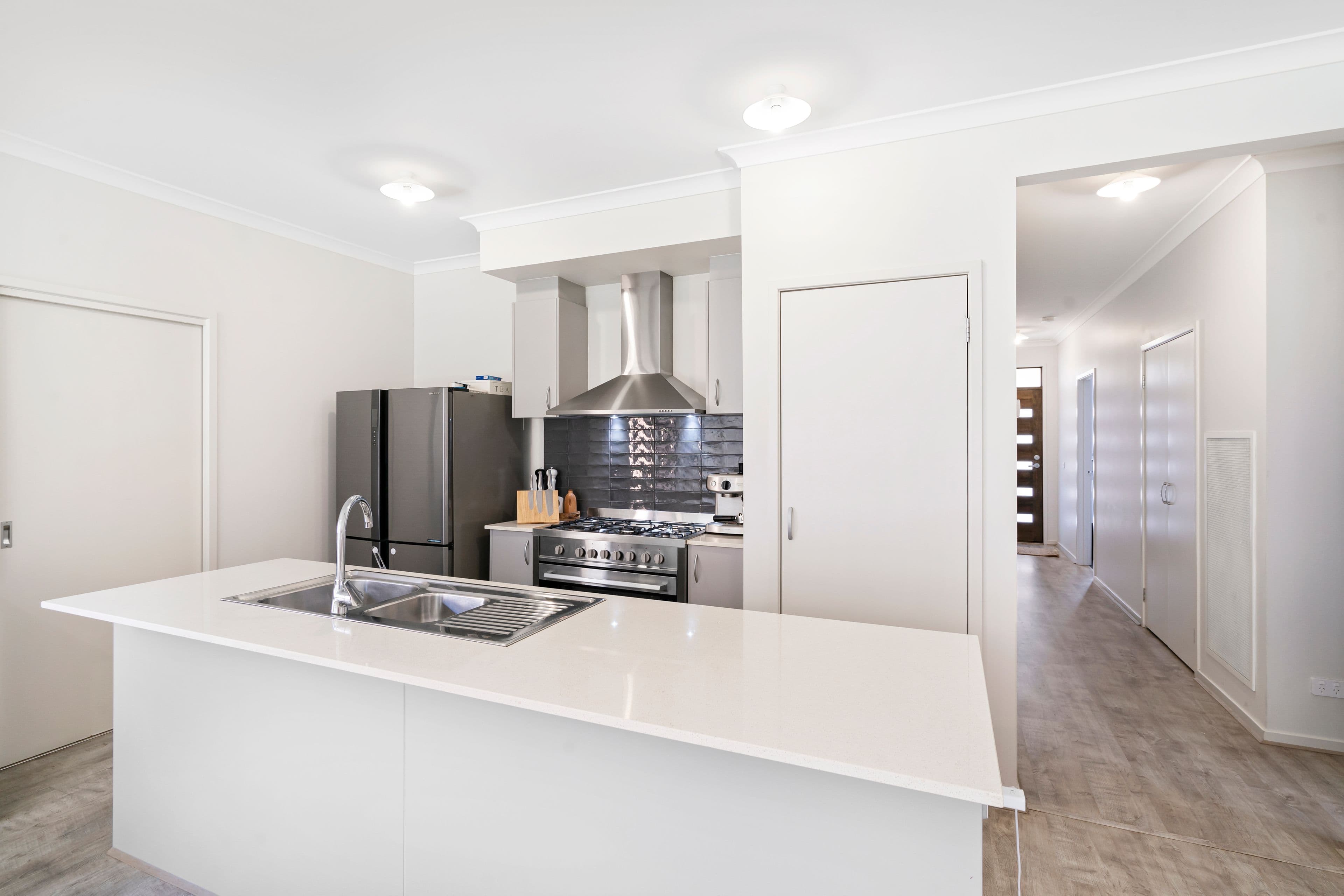 8 Fragrant Crescent, Diggers Rest VIC 3427, Diggers Rest - Thumbnail 2