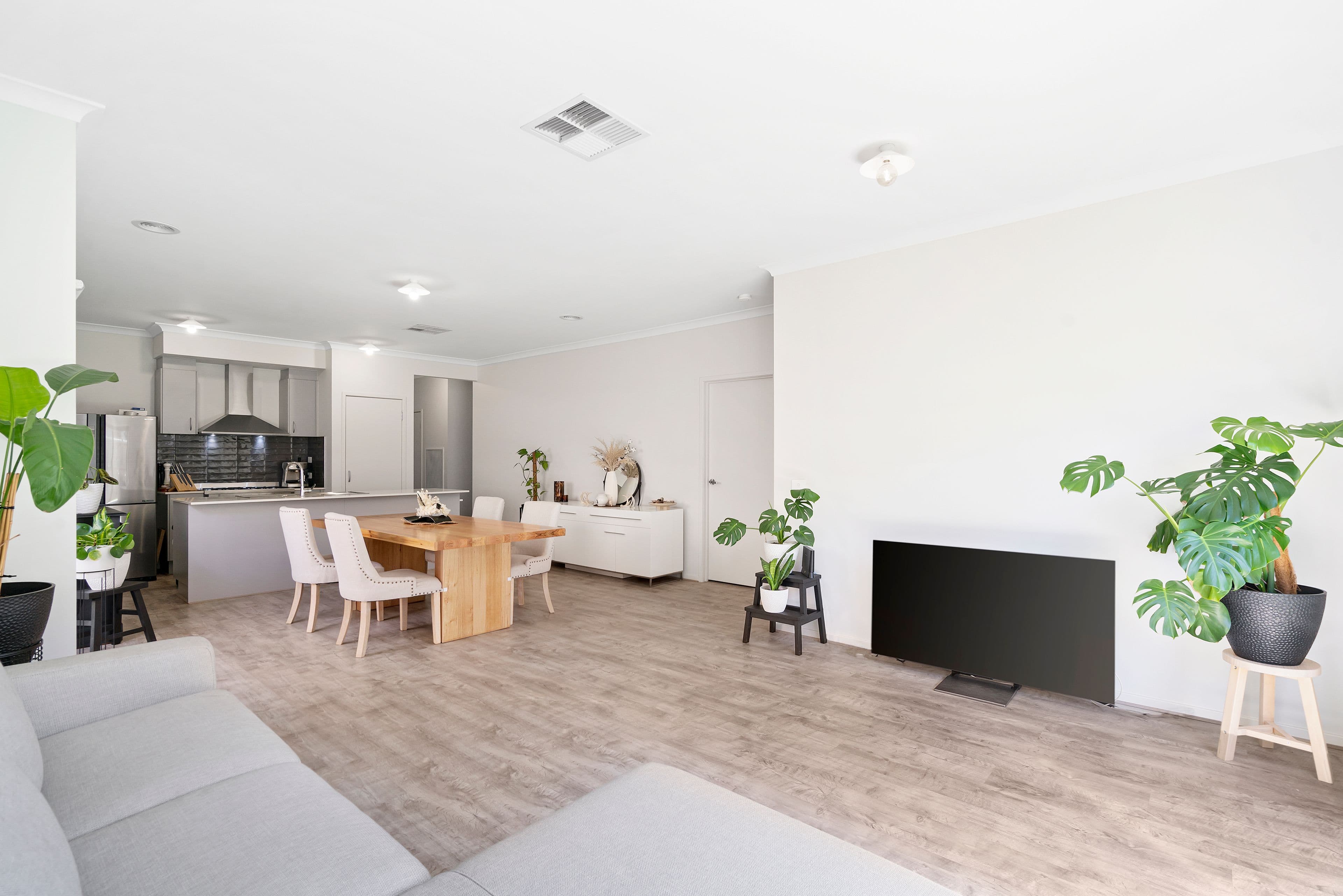 8 Fragrant Crescent, Diggers Rest VIC 3427, Diggers Rest - Thumbnail 4