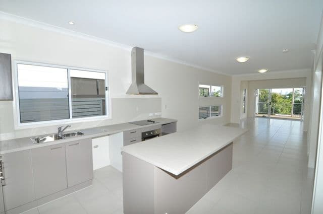 316 Rode Road, WAVELL HEIGHTS QLD 4012, Wavell Heights - Thumbnail 3