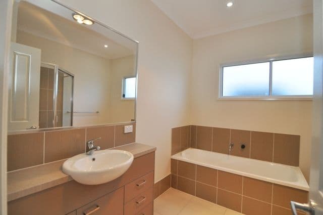 316 Rode Road, WAVELL HEIGHTS QLD 4012, Wavell Heights - Thumbnail 6