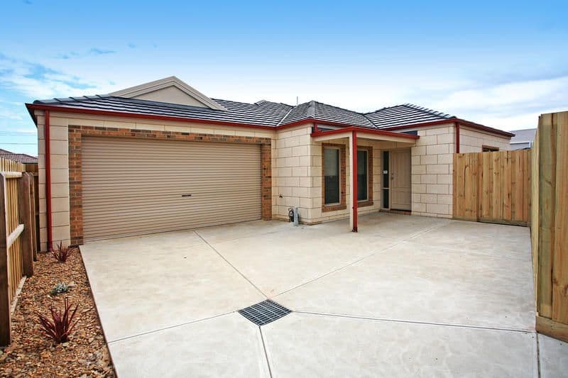 32 Blackheath Mews, WAURN PONDS VIC 3216, Waurn Ponds - Image 1