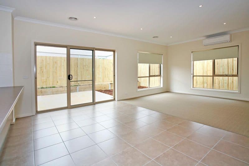 32 Blackheath Mews, WAURN PONDS VIC 3216, Waurn Ponds - Thumbnail 2