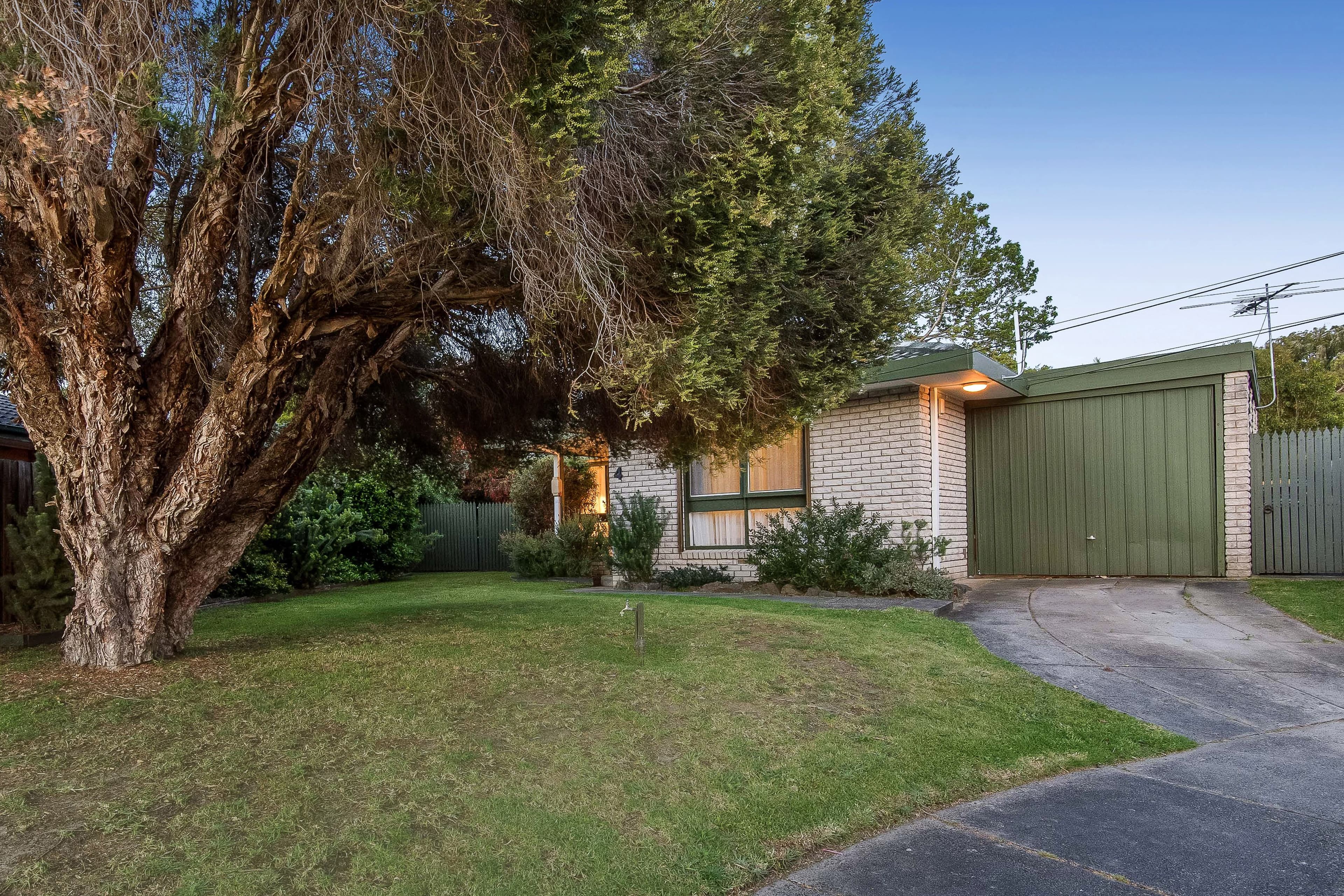 4 Durley Close, Frankston VIC 3199, Frankston - Image 1