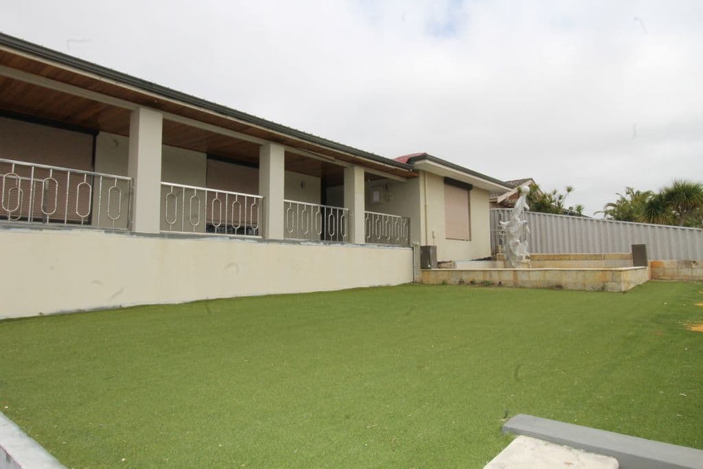 4 Chancery Lane, Alexander Heights WA 6064, Alexander Heights - Thumbnail 2