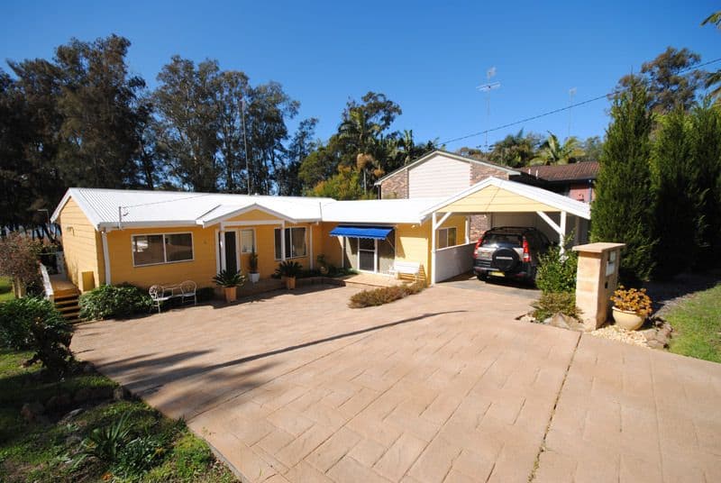 24 Lake Shore Drive, North Avoca - Thumbnail 3
