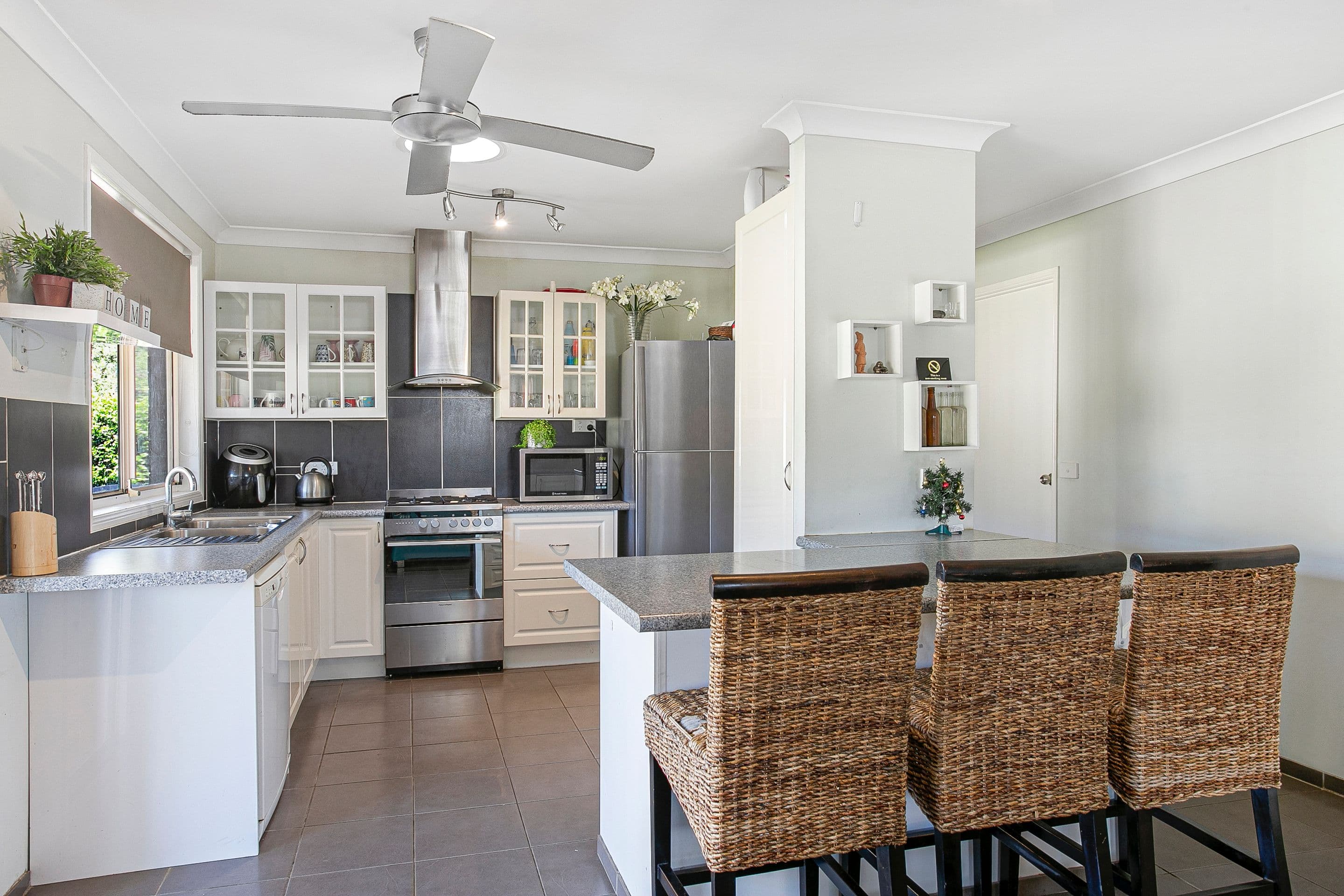 6 Bluewren Close, Glenmore Park NSW 2745, Glenmore Park - Thumbnail 4