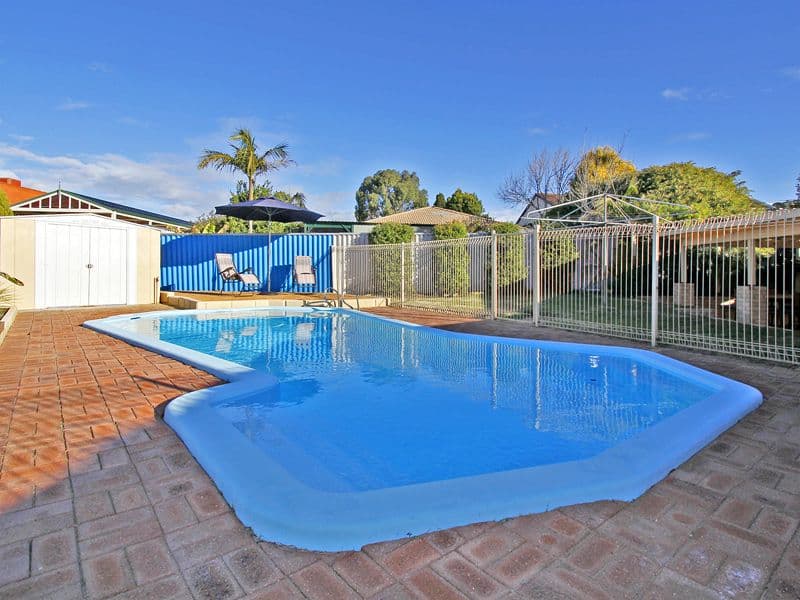 9 Carmil Place, ALEXANDER HEIGHTS WA 6064, Alexander Heights - Thumbnail 2