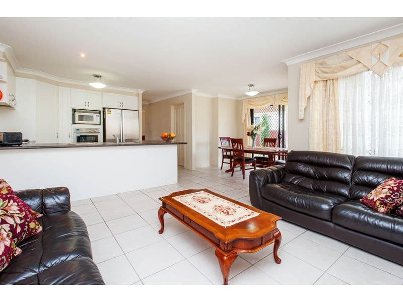19 Yvonne Road, EIGHT MILE PLAINS QLD 4113, Eight Mile Plains - Thumbnail 5