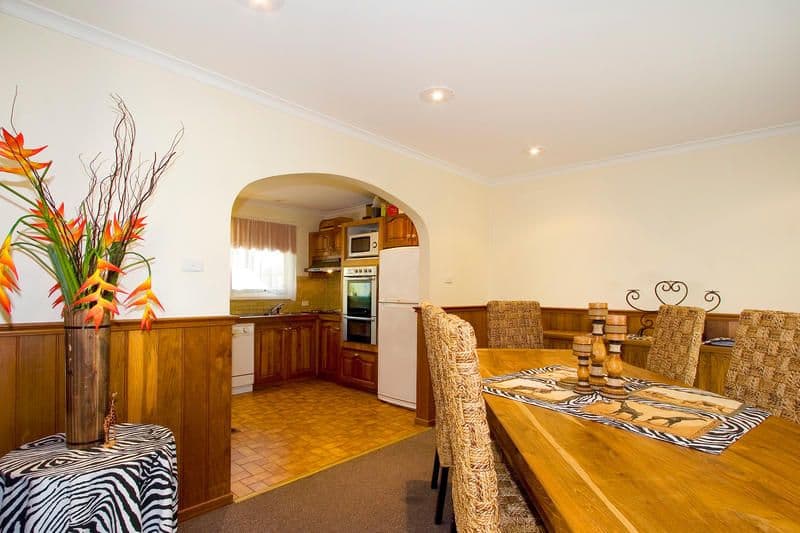 4 Bogey Court, DINGLEY VILLAGE VIC 3172, Dingley Village - Thumbnail 3