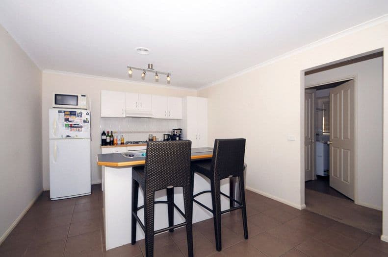 6 Esta Court, CARRUM DOWNS VIC 3201, Carrum Downs - Thumbnail 2