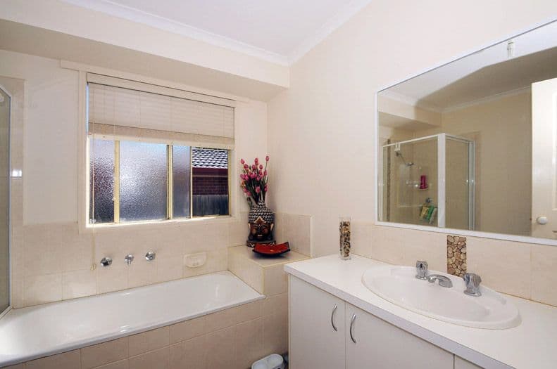 6 Esta Court, CARRUM DOWNS VIC 3201, Carrum Downs - Thumbnail 4