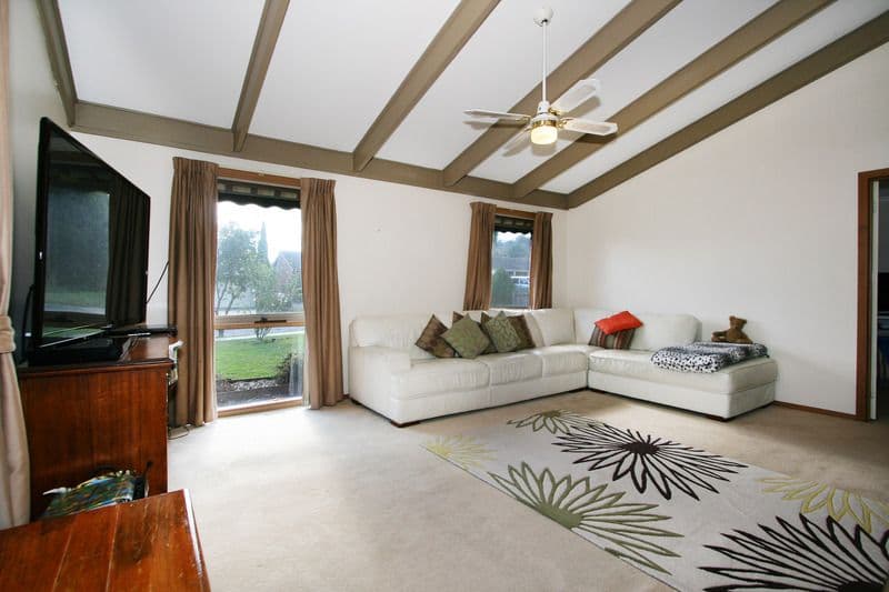 11 Redmill Court, LILYDALE VIC 3140, Lilydale - Thumbnail 2