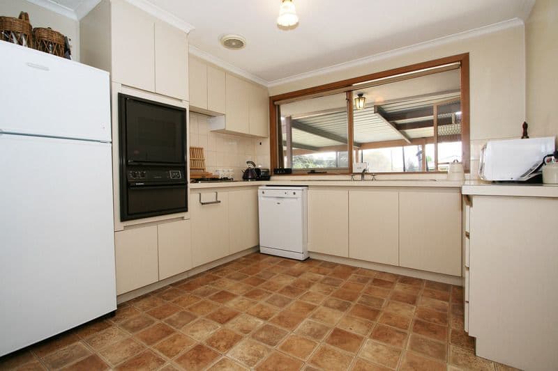 11 Redmill Court, LILYDALE VIC 3140, Lilydale - Thumbnail 3