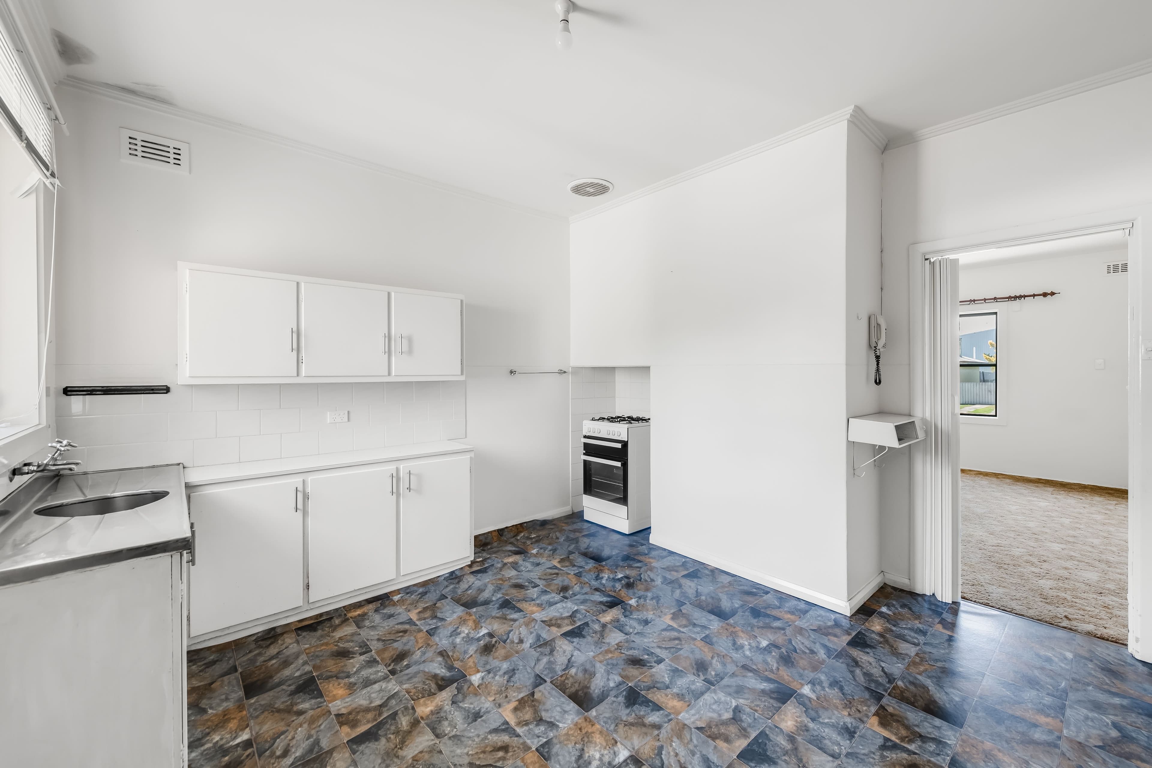 15 Rook Road, Mount Gambier SA 5290, Mount Gambier - Thumbnail 4