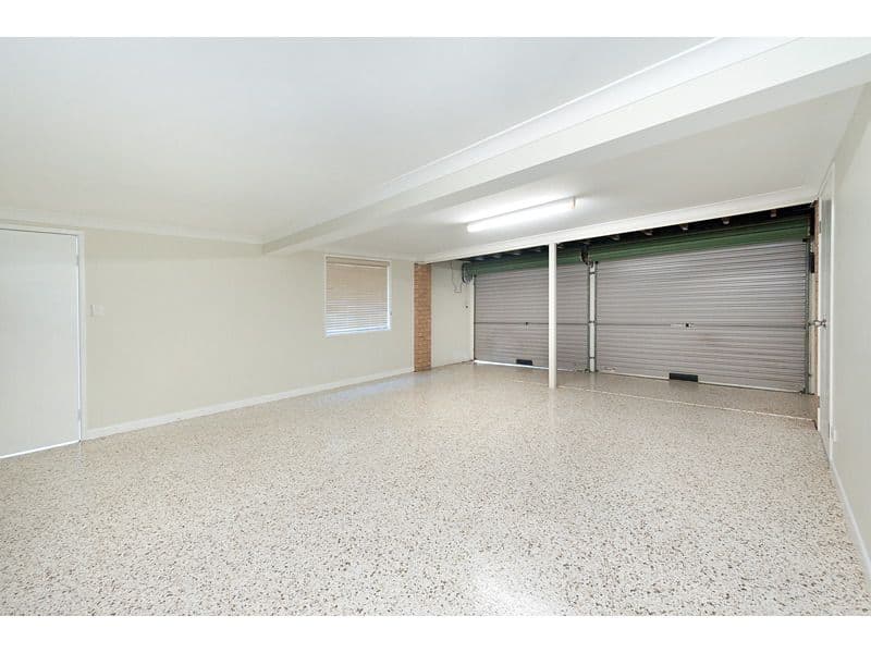19 Macnevin Street, NORMAN GARDENS QLD 4701, Norman Gardens - Thumbnail 3