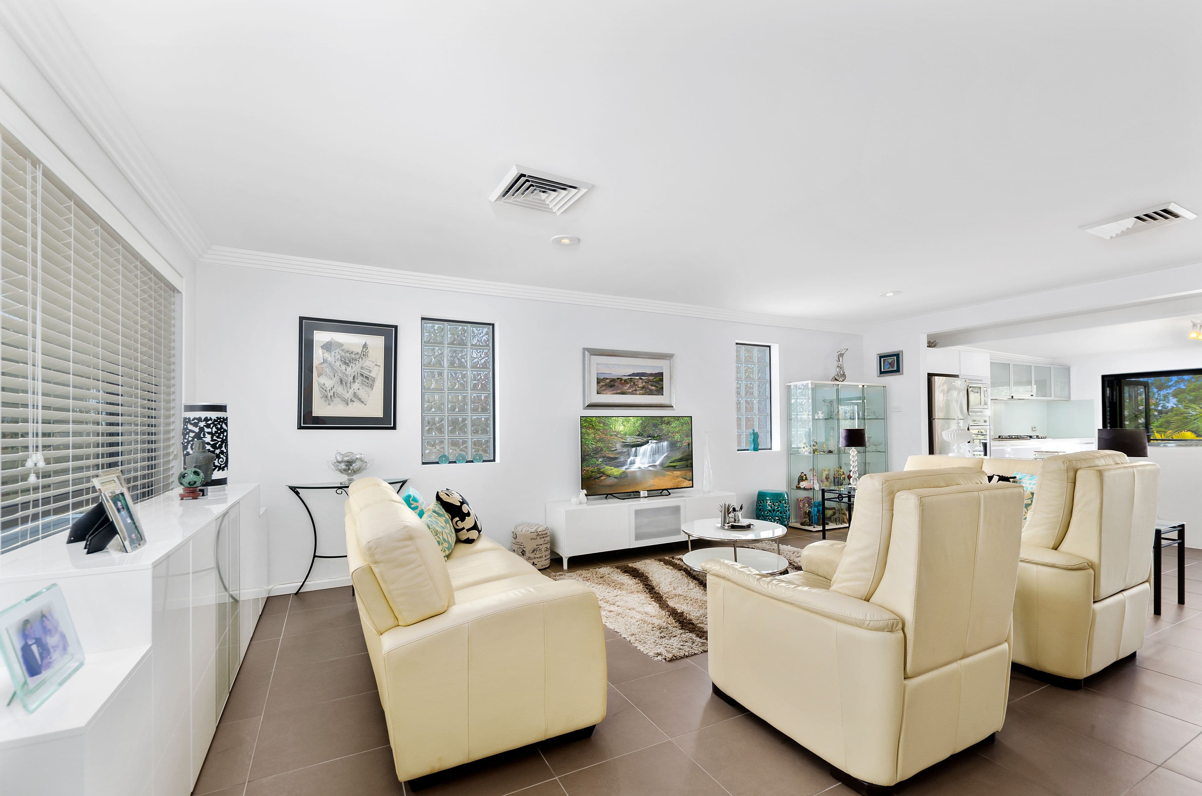 37 Joanne Street, Woonona - Thumbnail 2