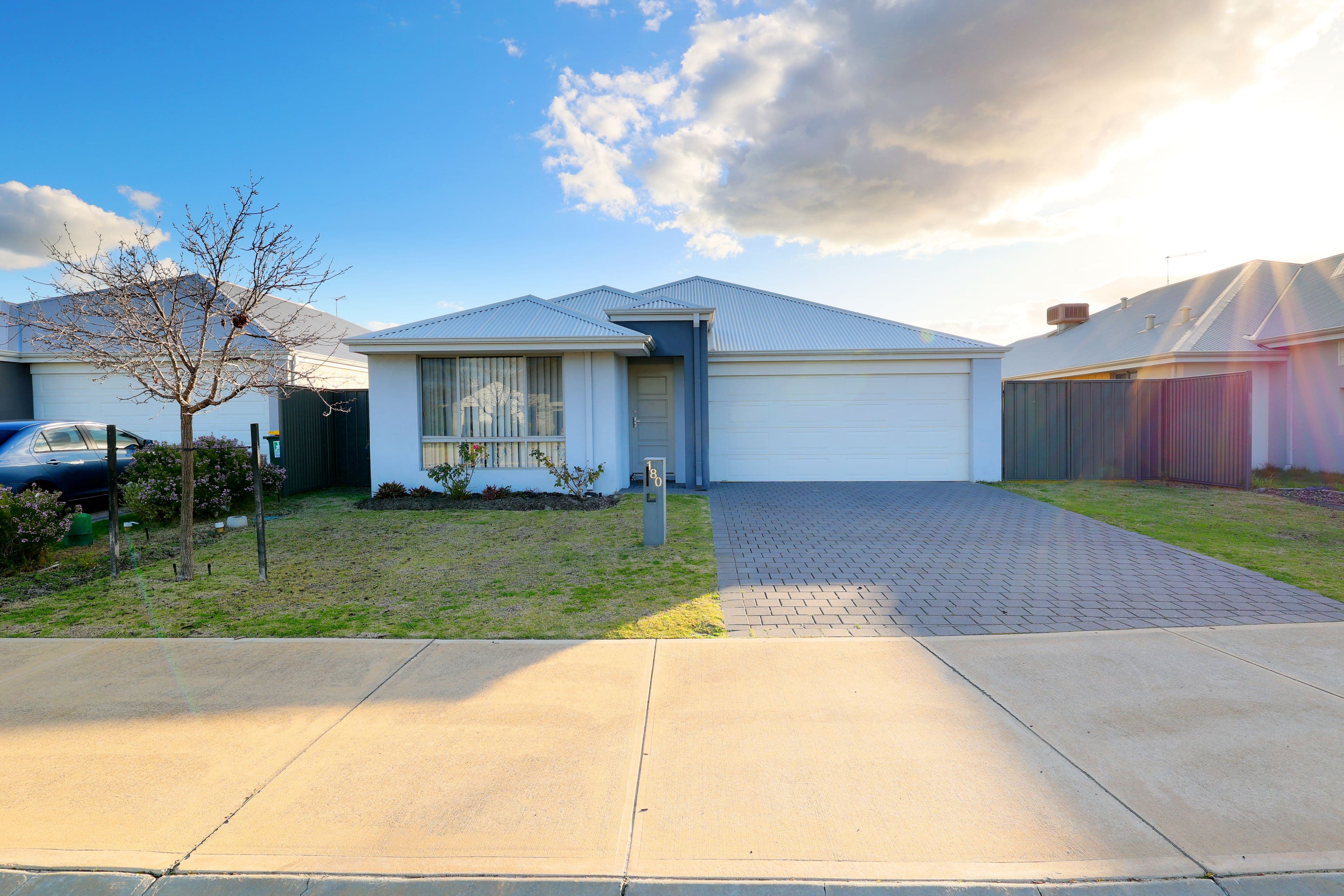 180 Sunrise Boulevard, Wellard WA 6170, Wellard - Thumbnail 2