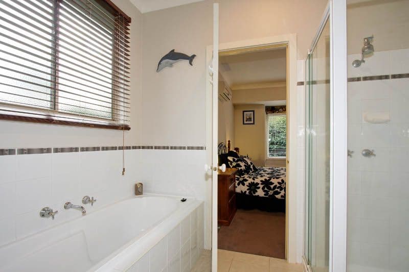 5 Selman Avenue, FERNTREE GULLY VIC 3156, Ferntree Gully - Thumbnail 8