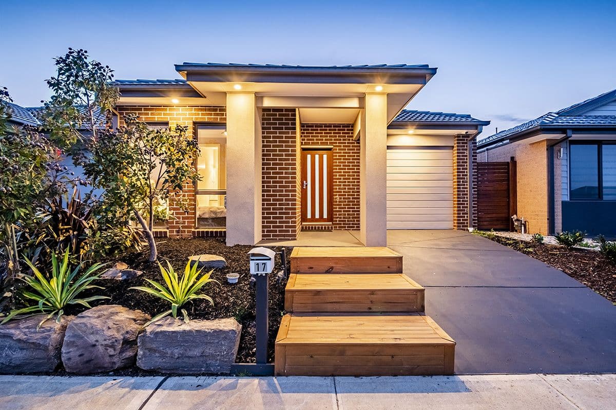 17 Trainers Way, Clyde North VIC 3978, Clyde North - Image 1