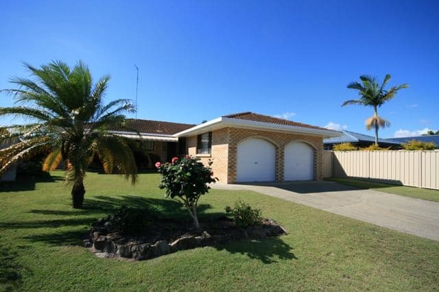 9 Helm Court, MERMAID WATERS QLD 4218, Mermaid Waters - Image 1