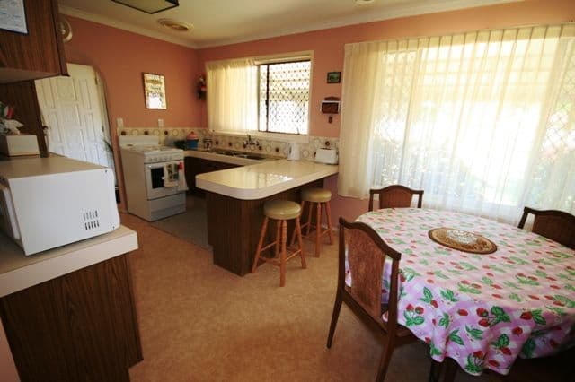9 Helm Court, MERMAID WATERS QLD 4218, Mermaid Waters - Thumbnail 7