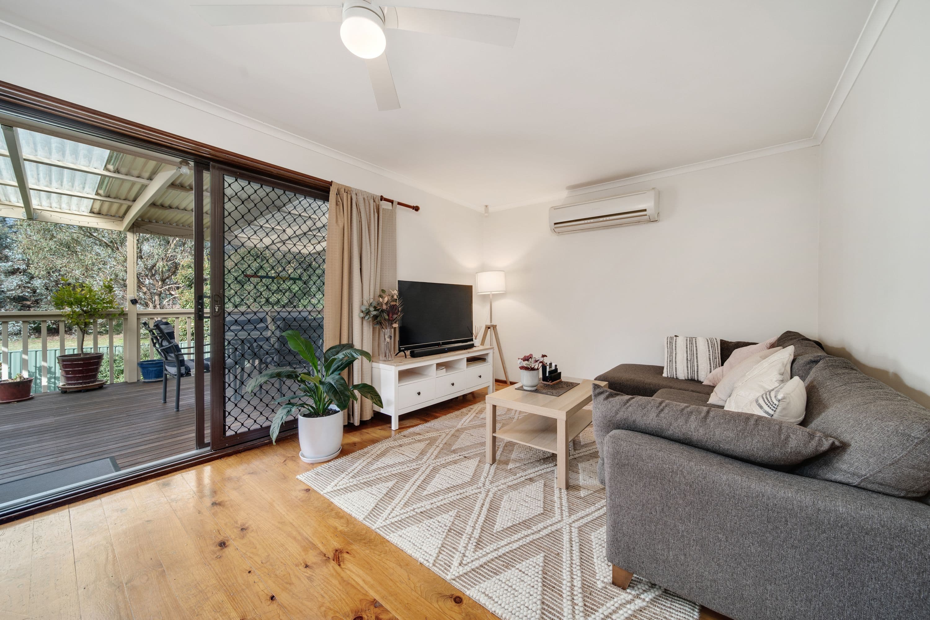 11 Whitfeld Street, Monash ACT 2904, Monash - Thumbnail 8