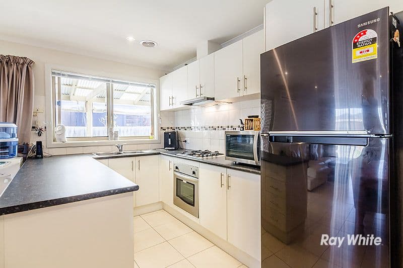 2 Chatham Close, Cranbourne East VIC 3977, Cranbourne East - Thumbnail 7