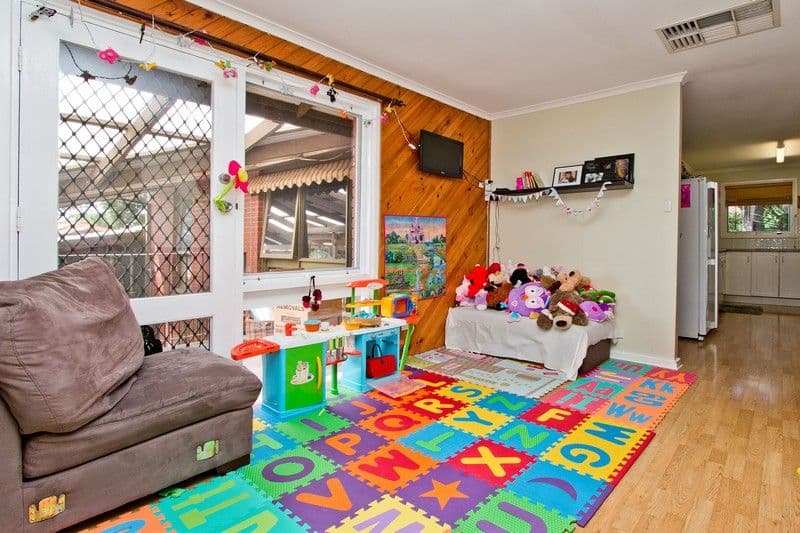 18 Pennant Street, Aberfoyle Park SA 5159, Aberfoyle Park - Thumbnail 5