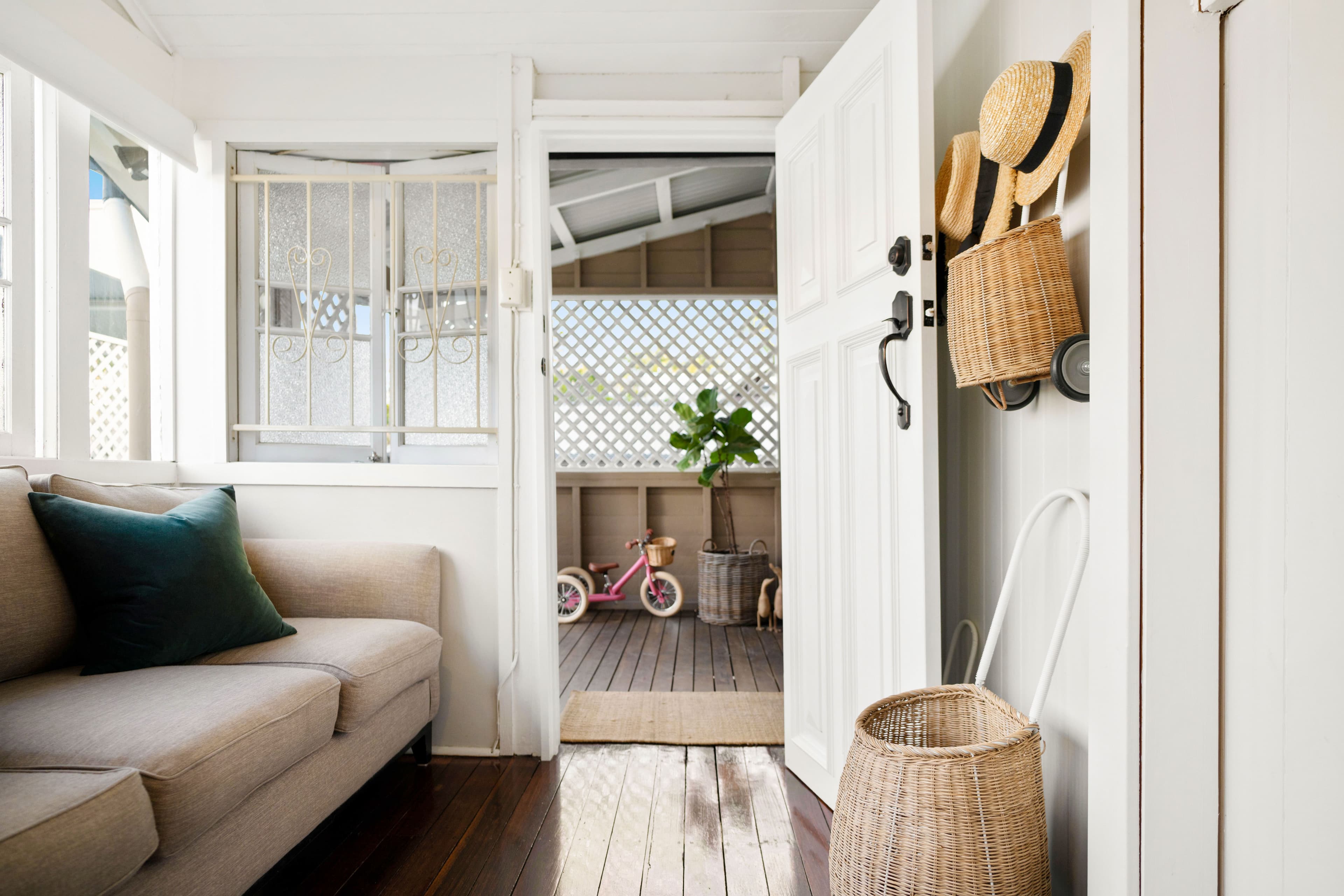 36 Yardley Avenue, Ashgrove QLD 4060, Ashgrove - Thumbnail 2