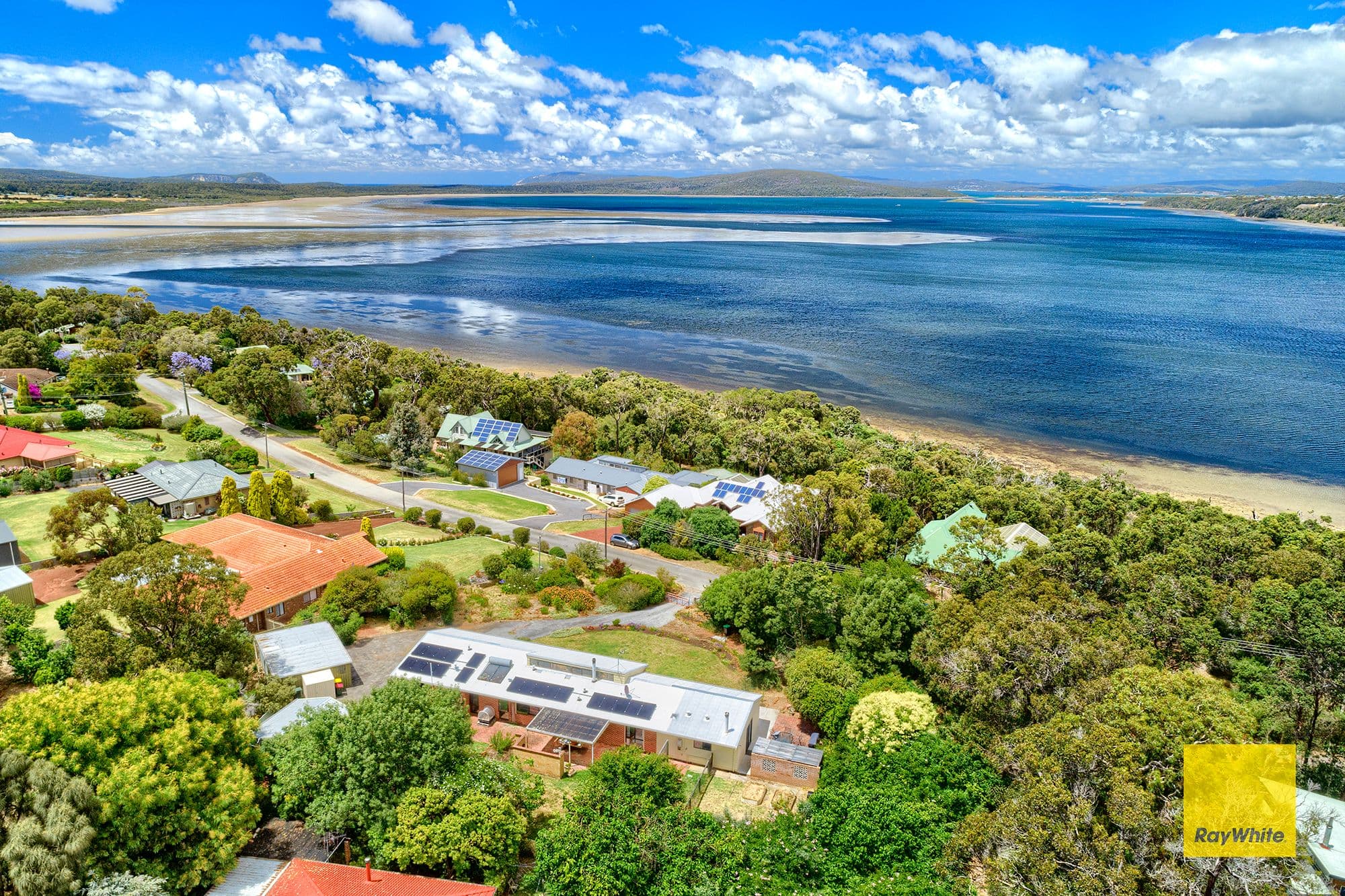 28 Koonwarra Close, Lower King WA 6330, Lower King - Thumbnail 2