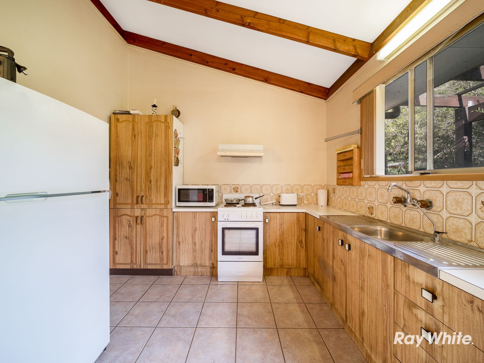 16 Yvonne Drive, Boronia Heights QLD 4124, Boronia Heights - Thumbnail 7