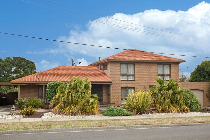 4 Clunies Ross Crescent, MULGRAVE VIC 3170, Mulgrave - Image 1