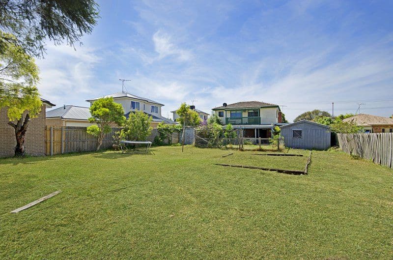 23 Toyne Avenue, Hamlyn Heights VIC 3215, Hamlyn Heights - Thumbnail 6