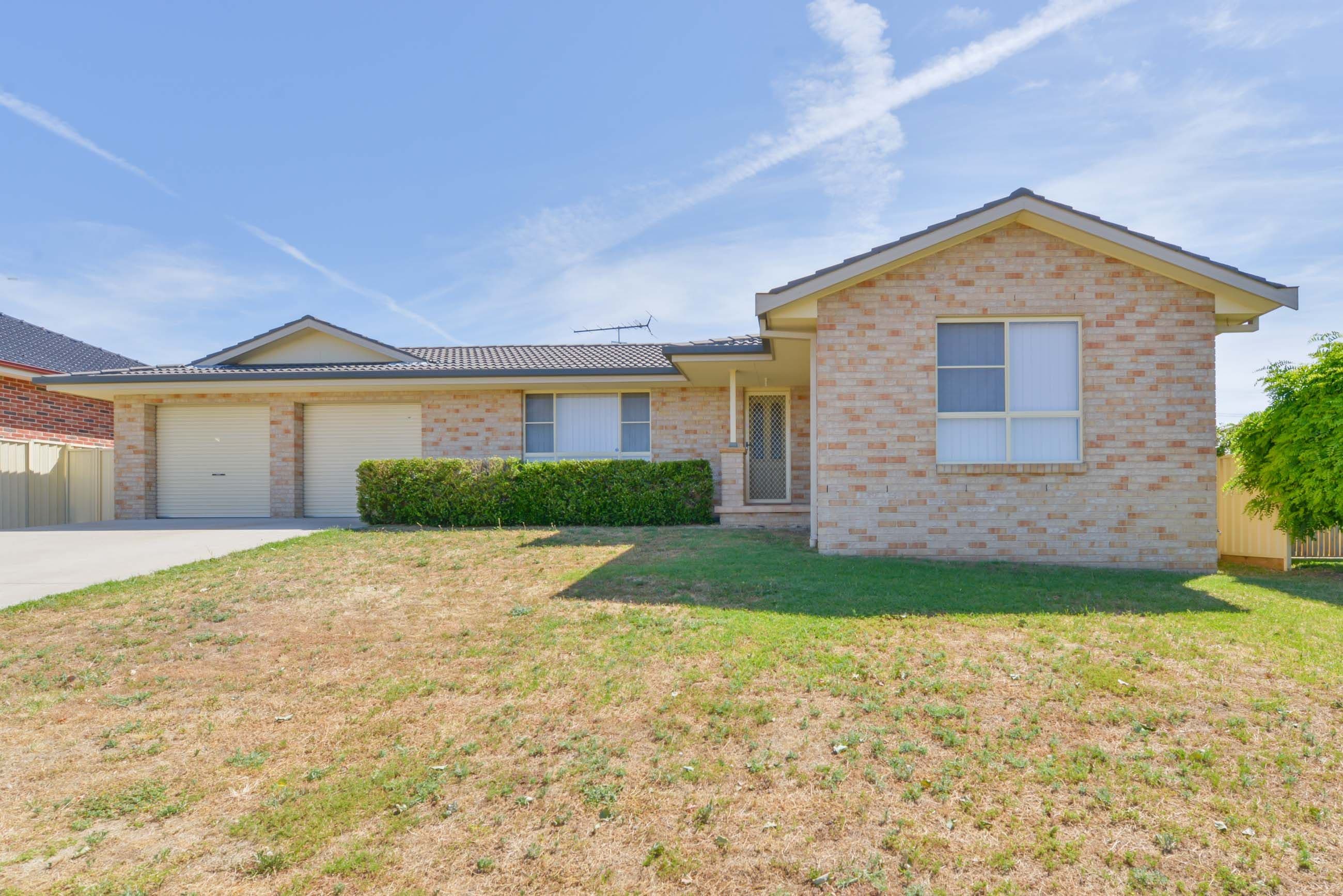 27 Fishermans Place, Tamworth NSW 2340, Tamworth - Image 1