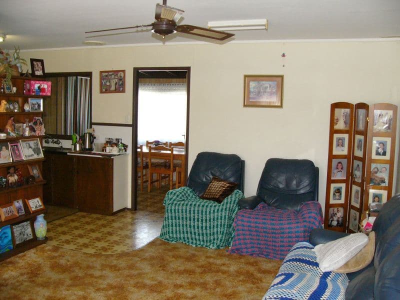 122  Yamba Road, YAMBA NSW 2464, Yamba - Thumbnail 3