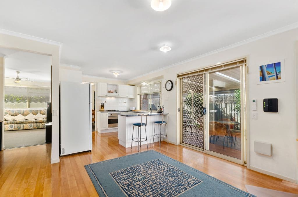13 Glenwood Grove, Horsley - Thumbnail 2