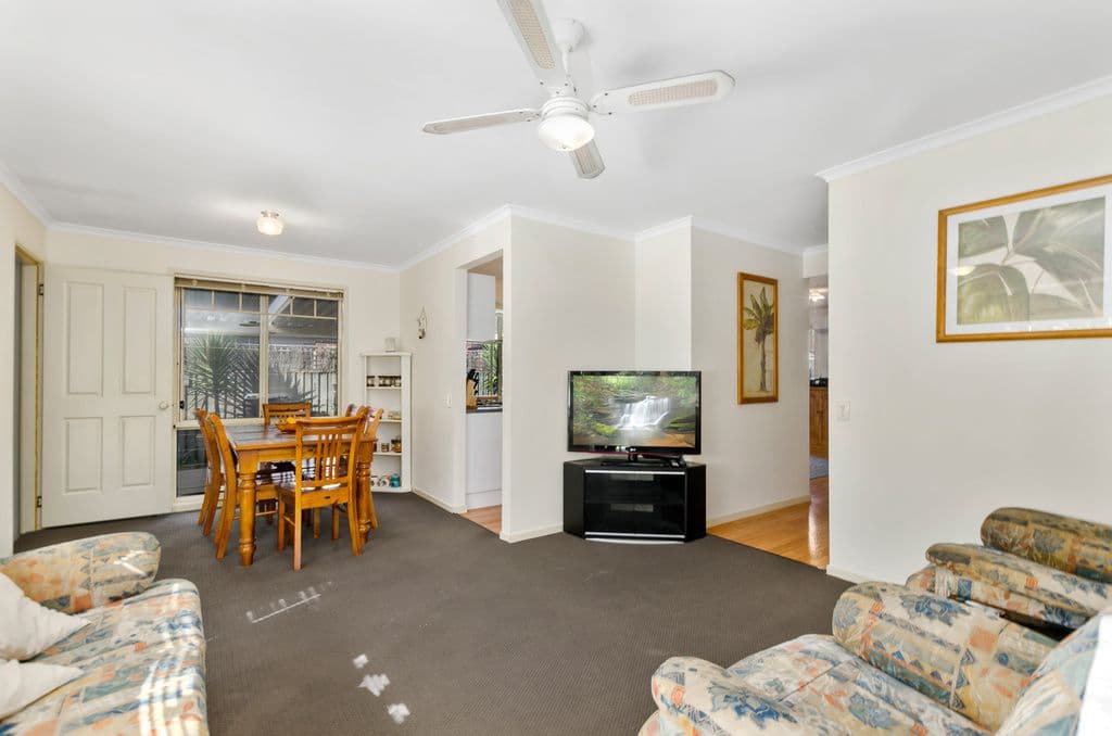 13 Glenwood Grove, Horsley - Thumbnail 7