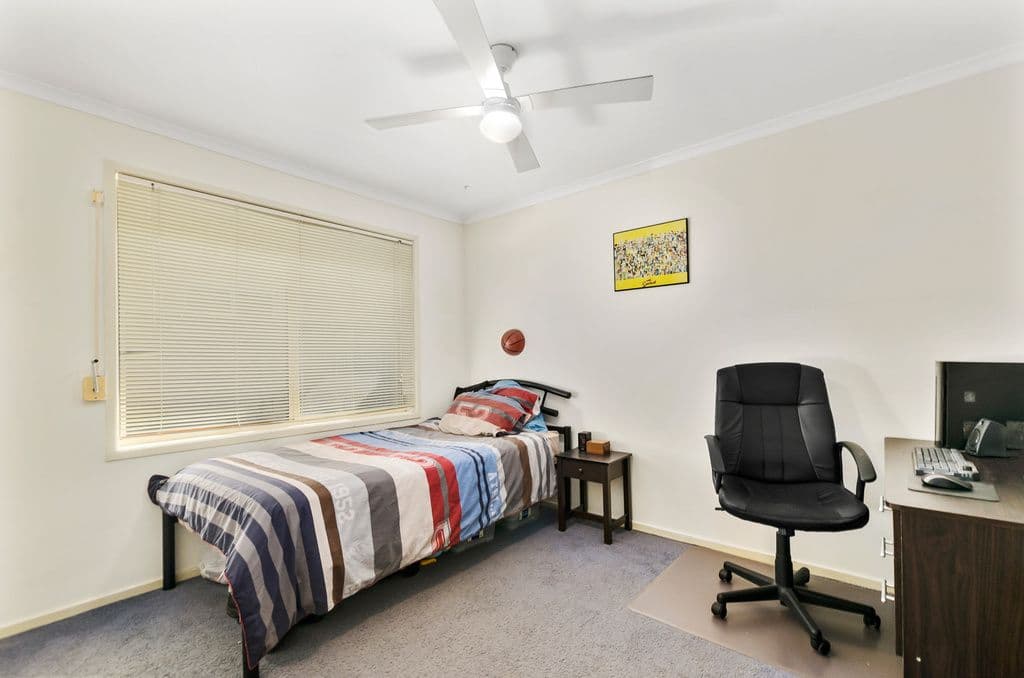 13 Glenwood Grove, Horsley - Thumbnail 8