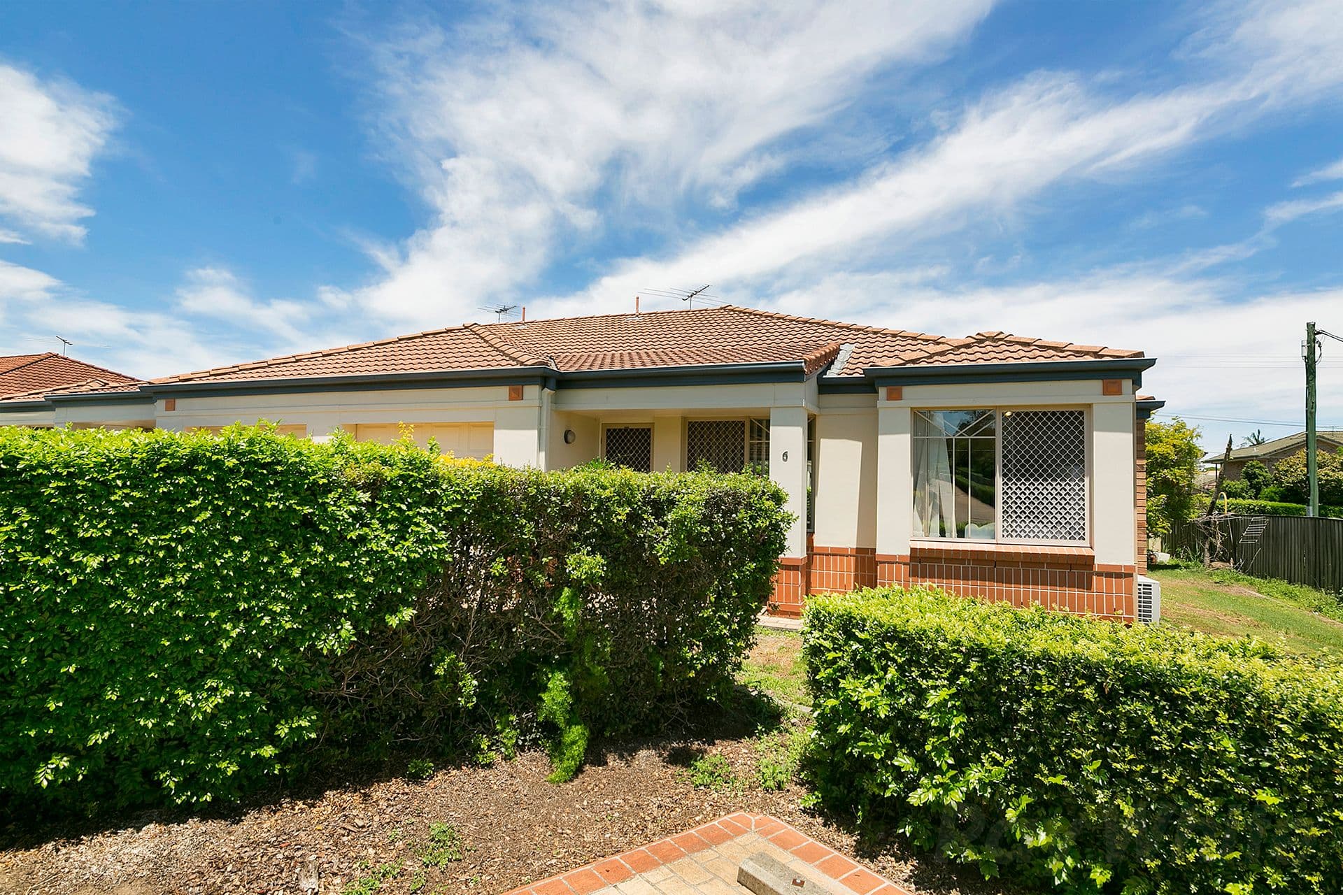 8 Manor Street, Eight Mile Plains QLD 4113, Eight Mile Plains - Image 1