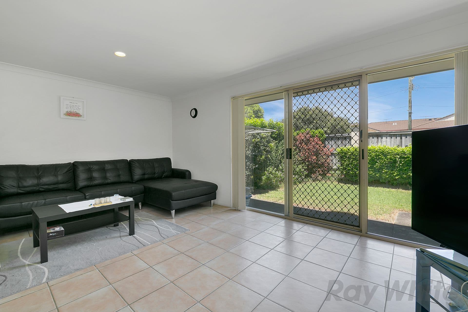 8 Manor Street, Eight Mile Plains QLD 4113, Eight Mile Plains - Thumbnail 2