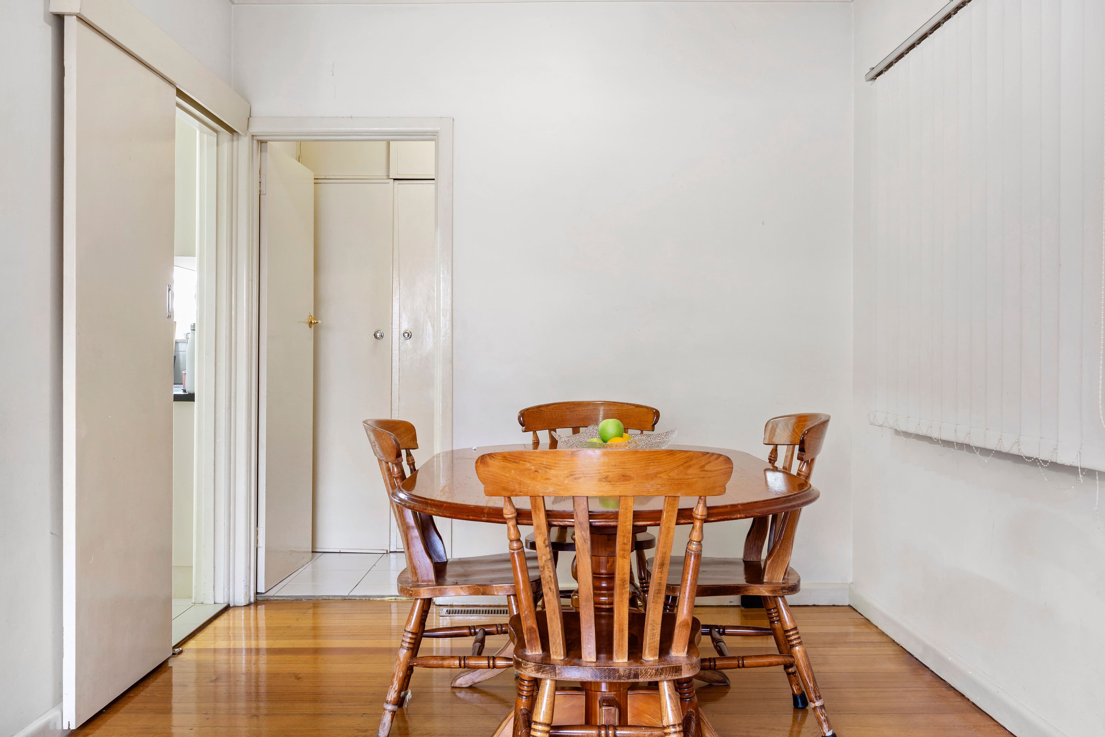 4 Aikman Crescent, Chadstone VIC 3148, Chadstone - Thumbnail 4